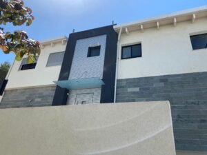 גגון זכוכית